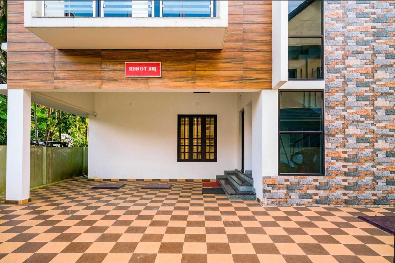 Hotel O Thykoodam Apartments Kochi المظهر الخارجي الصورة